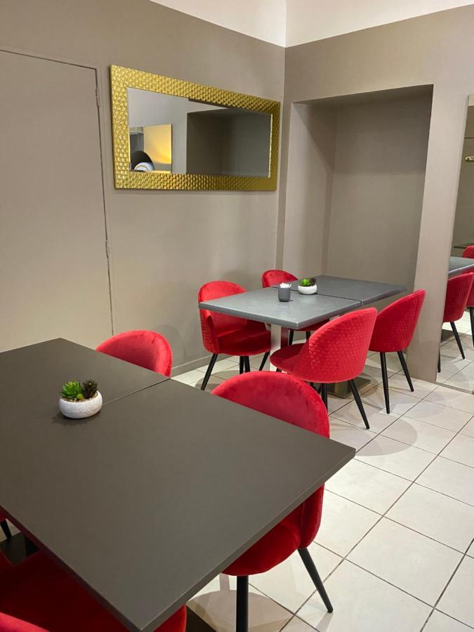 贝济耶中央凯里亚德直营酒店 外观 照片